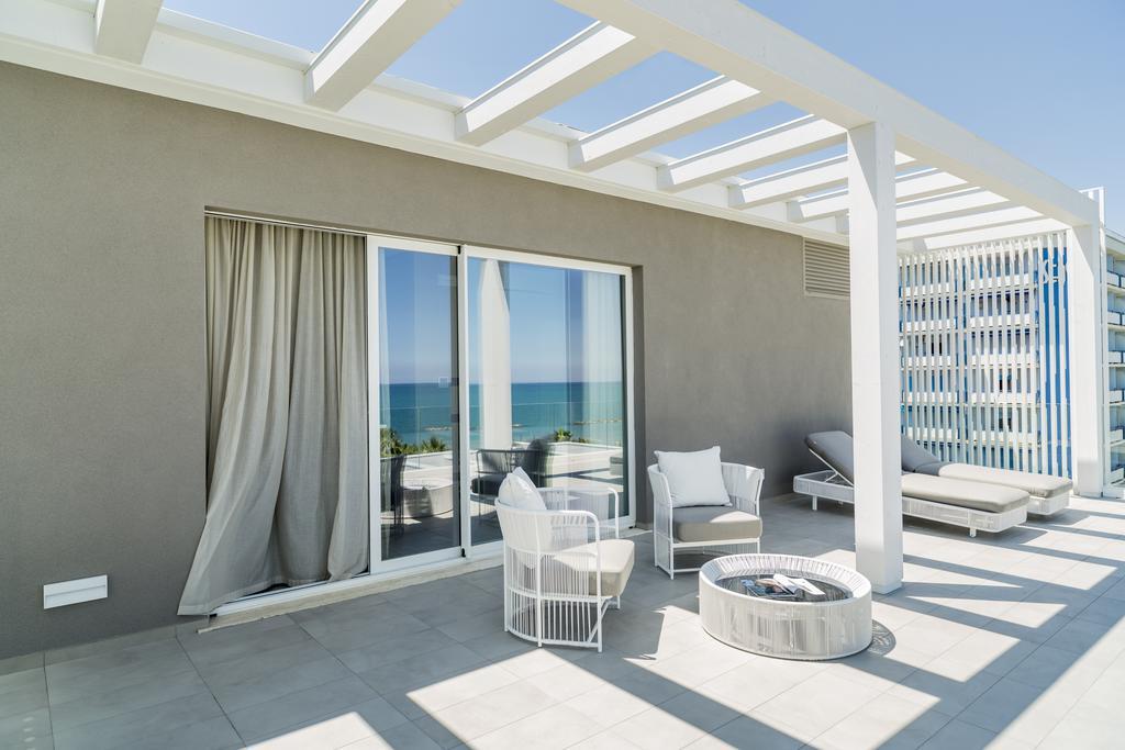 Hotel Bernard San Benedetto del Tronto Extérieur photo
